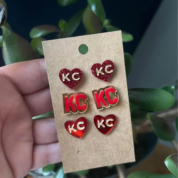 BRAND NEW lightweight acrylic Kansas City Chiefs stud earrings :3 options! - Picture 8 of 8